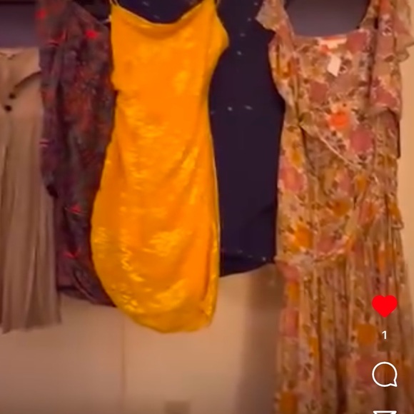 Burberry Beige Top - Picture 2 of 2